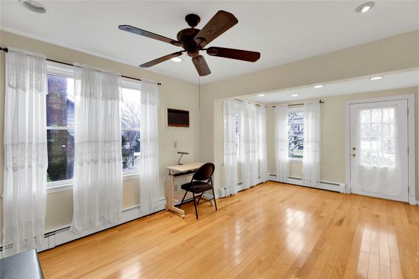 Home Office, Interior, Recessed Lighting, Wood Texture Flooring