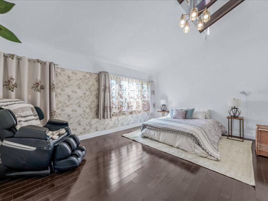 Bedroom, Interior, Pendant Lights, Wood Texture Flooring