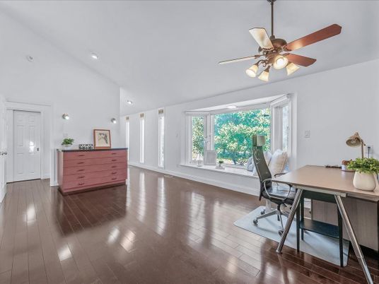 Home Office, Interior, Recessed Lighting, Wood Texture Flooring