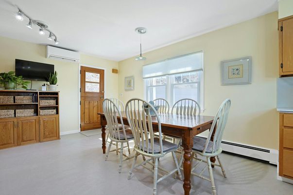 Dining room, Interior, Pendant Lights