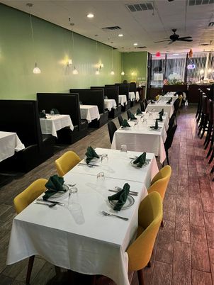 Dining room, Interior, Pendant Lights, Recessed Lighting