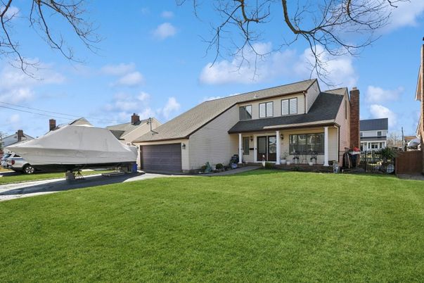 Attached, Backyard, Exterior, Facade, Cape Cod