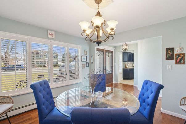 Chandelier, Dining room, Interior, Wood Texture Flooring