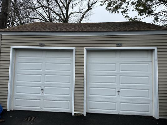 Detached Garage, Exterior