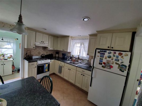Interior, Kitchen, Pendant Lights