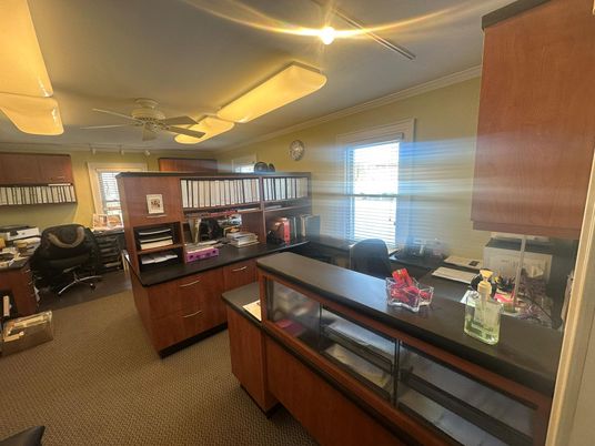 Home Office, Interior