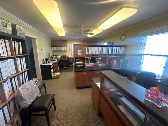 Home Office, Interior