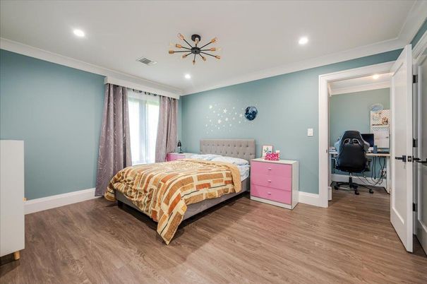 Bedroom, Home Office, Interior, Recessed Lighting, Wood Texture Flooring