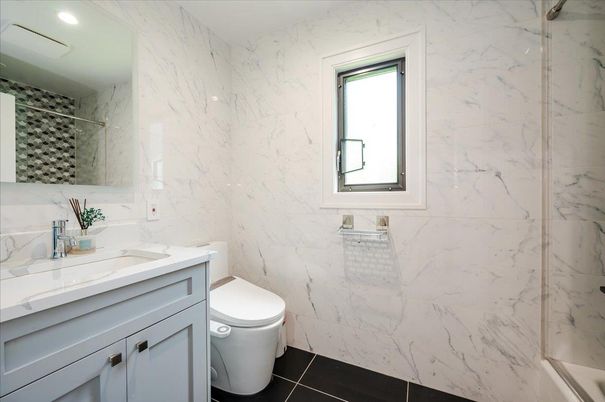 Bathroom, Interior, Marble Walls, Recessed Lighting