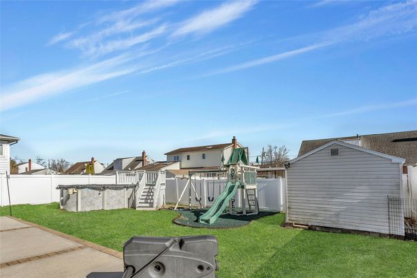 Backyard, Exterior, Playground