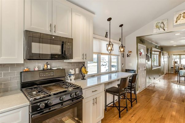 Interior, Kitchen, Pendant Lights, Recessed Lighting, Wood Texture Flooring