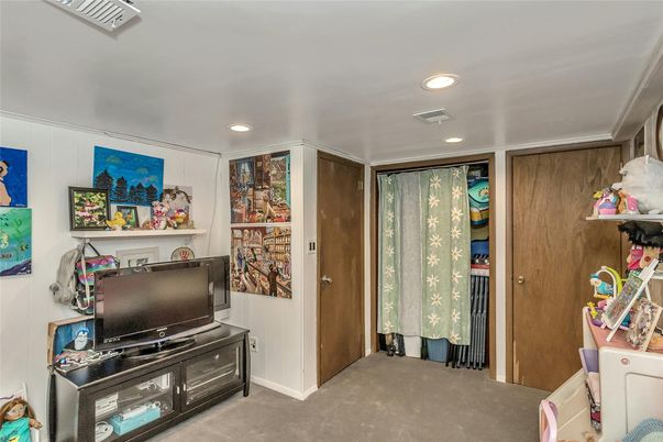 Interior, Recessed Lighting
