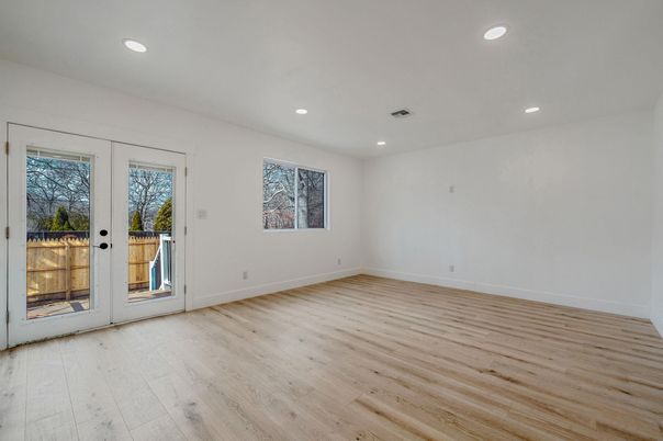Empty room, Interior, Recessed Lighting, Wood Texture Flooring