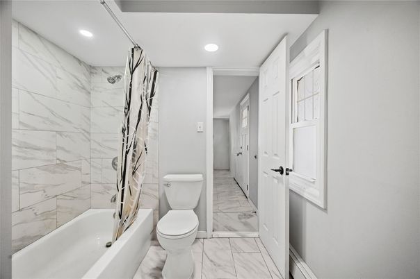 Bathroom, Interior, Marble, Marble Walls, Recessed Lighting