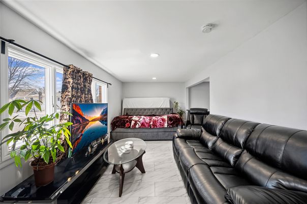 Interior, Living room, Marble, Recessed Lighting