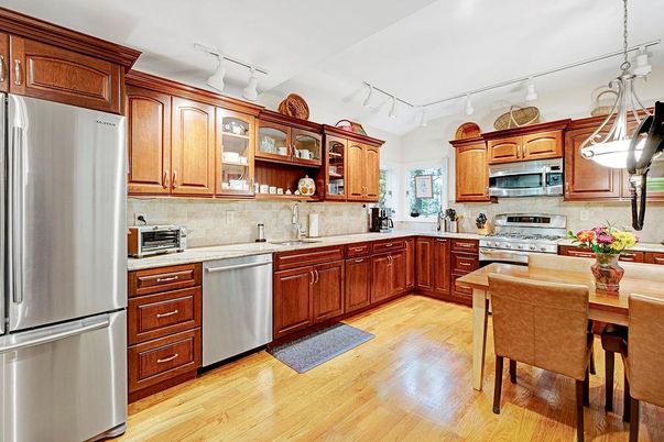 Dining room, Interior, Kitchen, Stainless Steel Appliances, Wood Texture Flooring