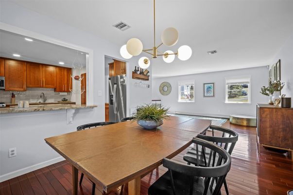 Dining room, Interior, Kitchen, Pendant Lights, Recessed Lighting, Wood Texture Flooring