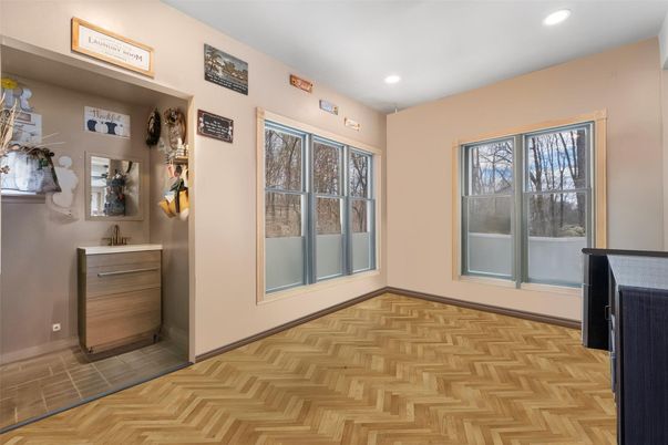 Interior, Recessed Lighting, Wood Texture Flooring