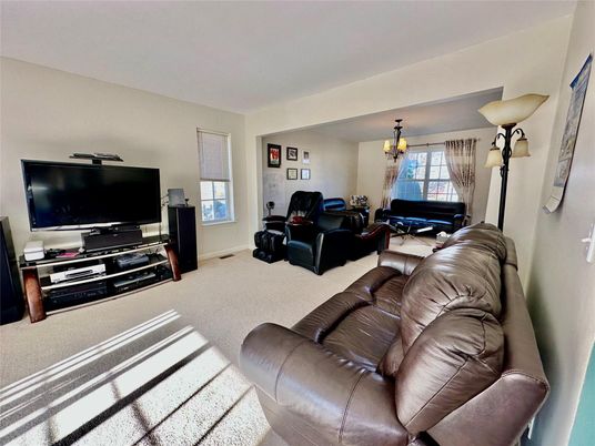 Chandelier, Interior, Living room