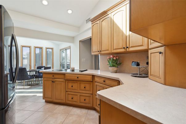 Dining room, Interior, Kitchen, Recessed Lighting