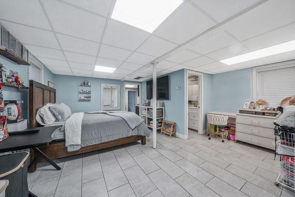 Bedroom, Interior, Recessed Lighting