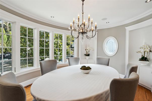 Chandelier, Dining room, Interior, Recessed Lighting, Wood Texture Flooring