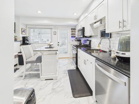 Dining room, Interior, Kitchen, Marble, Recessed Lighting, Stainless Steel Appliances