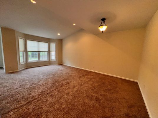 Empty room, Interior, Recessed Lighting