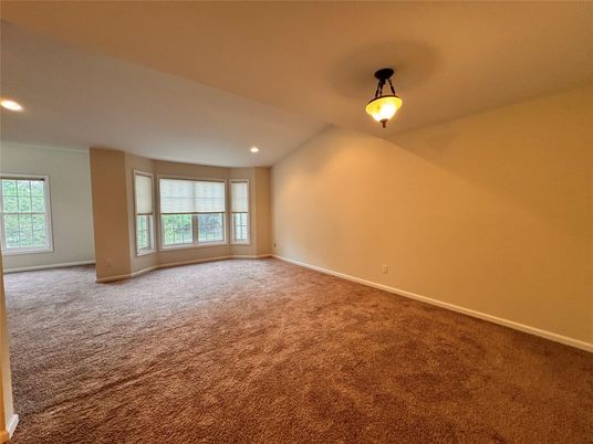 Empty room, Interior, Recessed Lighting