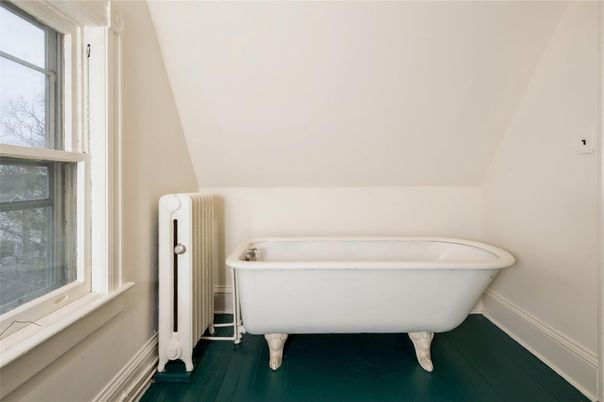 Bathroom, Free Standing Baths, Interior