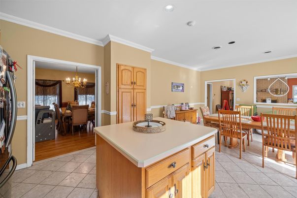 Chandelier, Dining room, Interior, Recessed Lighting, Wood Texture Flooring