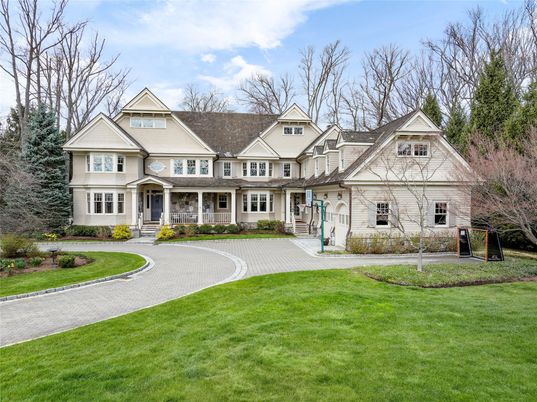 Backyard, Exterior, Facade, Farmhouse