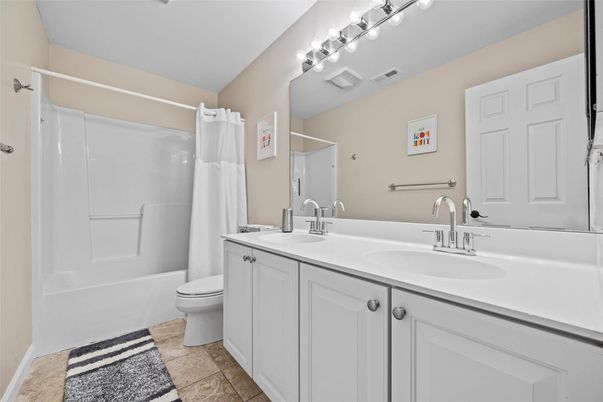Bathroom, Dual Sink Vanities, Interior