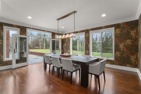 Dining room, Interior, Pendant Lights, Recessed Lighting, Wood Texture Flooring