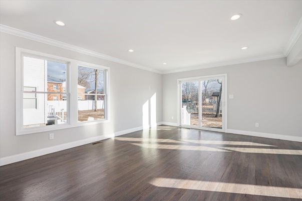 Empty room, Interior, Recessed Lighting, Wood Texture Flooring