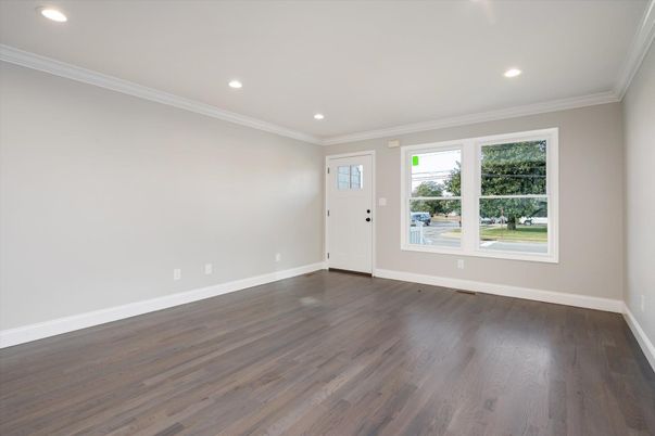 Empty room, Interior, Recessed Lighting, Wood Texture Flooring