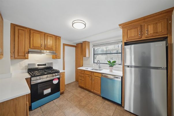 Interior, Kitchen, Stainless Steel Appliances