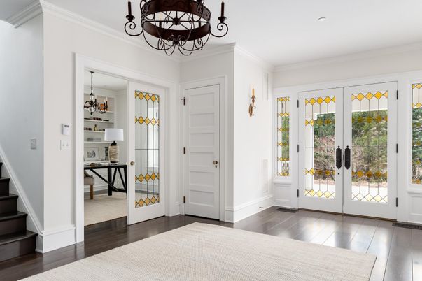 Chandelier, Interior, Recessed Lighting, Wood Texture Flooring