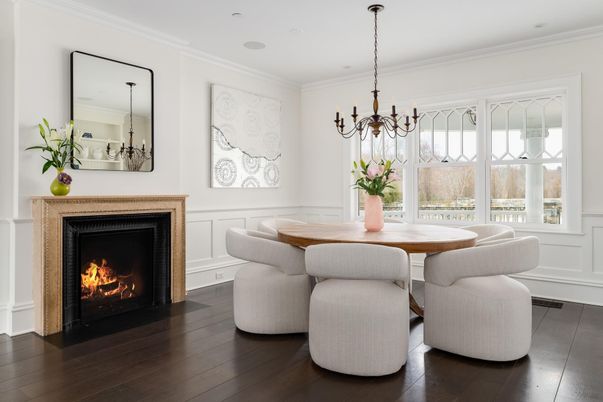Chandelier, Dining room, Fireplace, Interior, Wood Texture Flooring