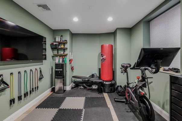 Fitness Equipment, Interior, Recessed Lighting