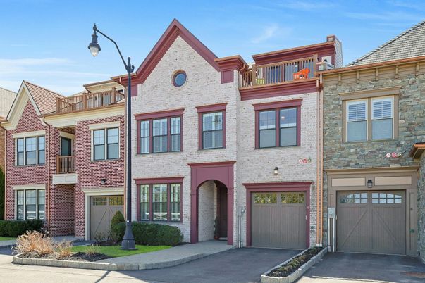 Attached, Exterior, Facade, Brick Facade, Rowhouse