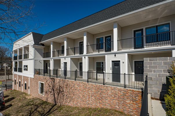 Exterior, Facade, Farmhouse