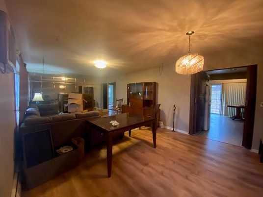 Chandelier, Dining room, Interior, Living room, Pendant Lights, Wood Texture Flooring