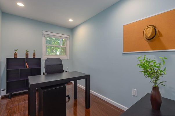Home Office, Interior, Recessed Lighting, Wood Texture Flooring