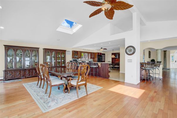 Dining room, Interior, Kitchen, Pendant Lights, Recessed Lighting, Wood Texture Flooring