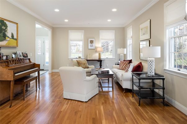 Interior, Living room, Piano, Recessed Lighting, Wood Texture Flooring