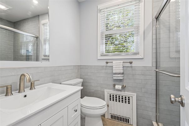 Bathroom, Interior, Recessed Lighting, Wood Texture Flooring