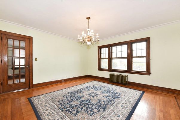Chandelier, Empty room, Interior, Wood Texture Flooring
