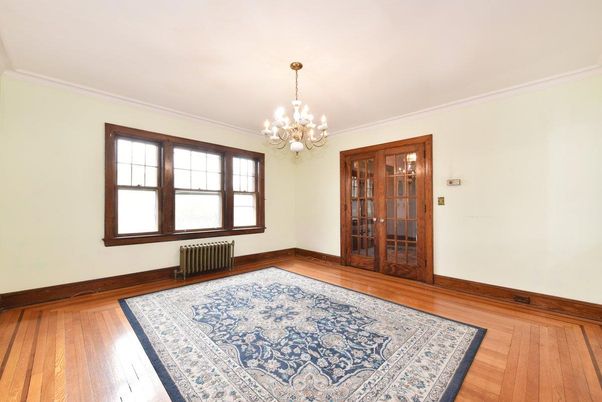 Chandelier, Empty room, Interior, Wood Texture Flooring