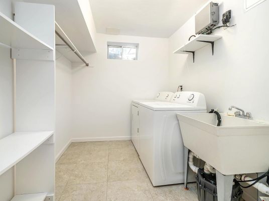 Interior, Washer